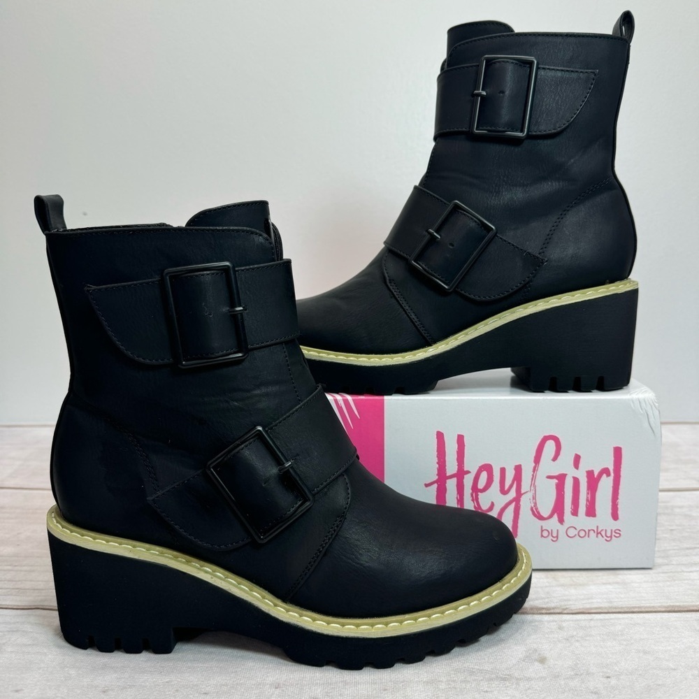 Hey Girl by Corky’s Black Faux Leather Boots Chunky Heeled Ankle Biker Combat 7